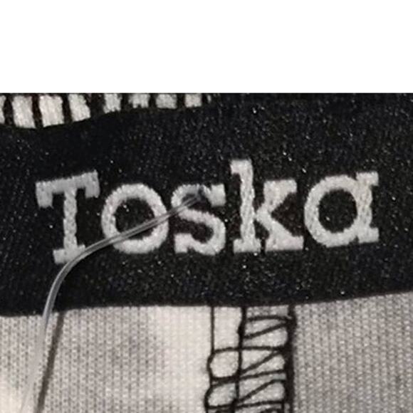 NWT Black White Floral Skater Skirt Small Pleated A-Line Mini Skirt Chic - Picture 4 of 4